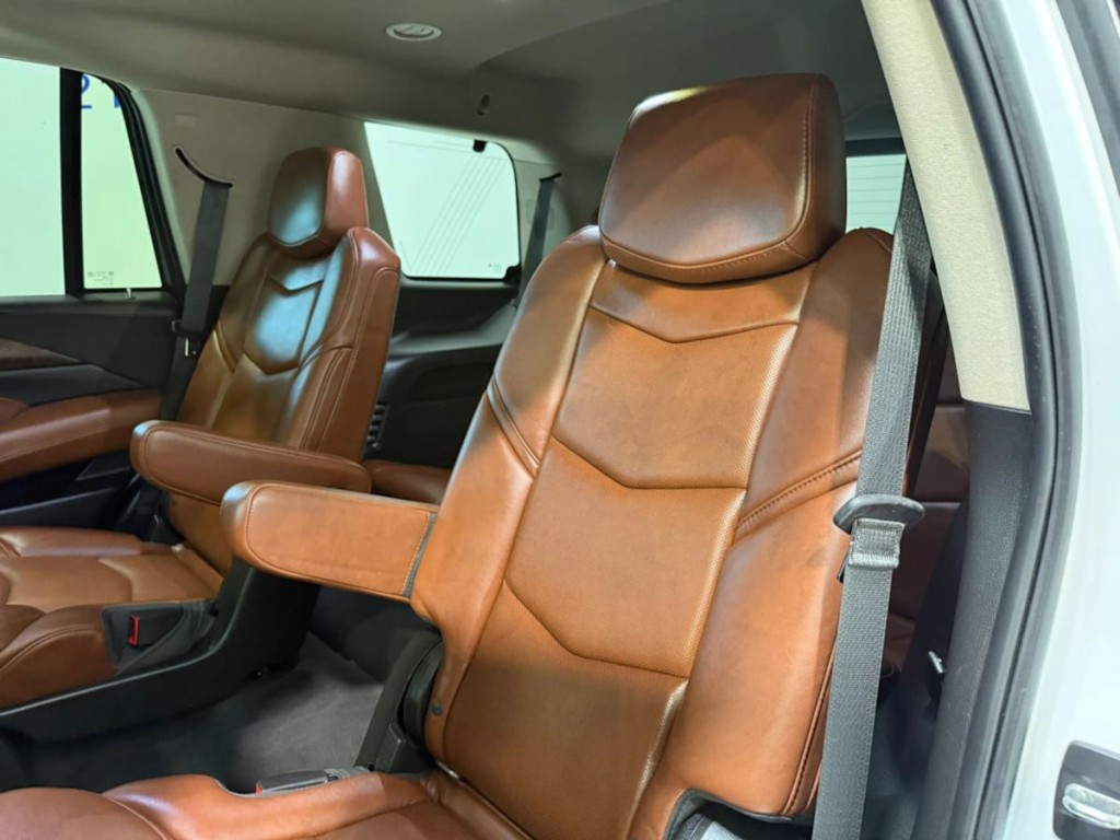 2018 Cadillac Escalade Image 25