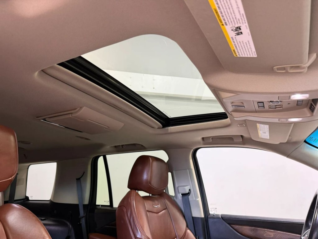 2018 Cadillac Escalade Image 31