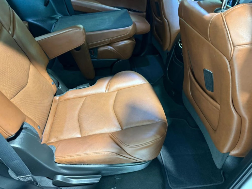 2018 Cadillac Escalade Image 33