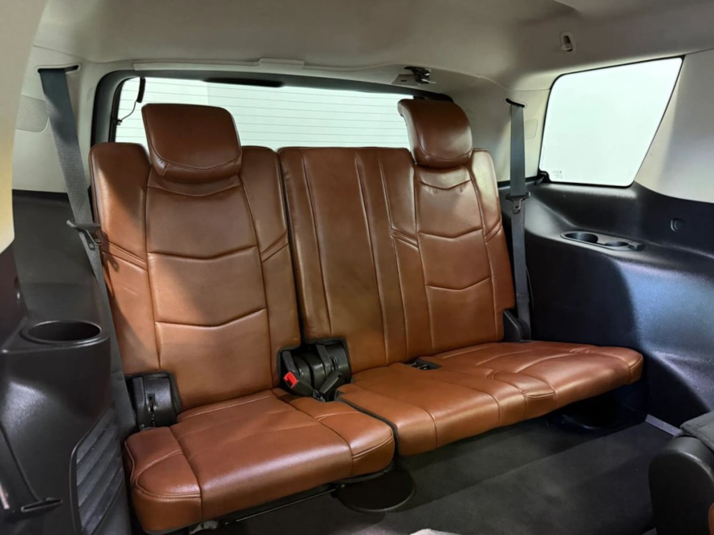 2018 Cadillac Escalade Image 34