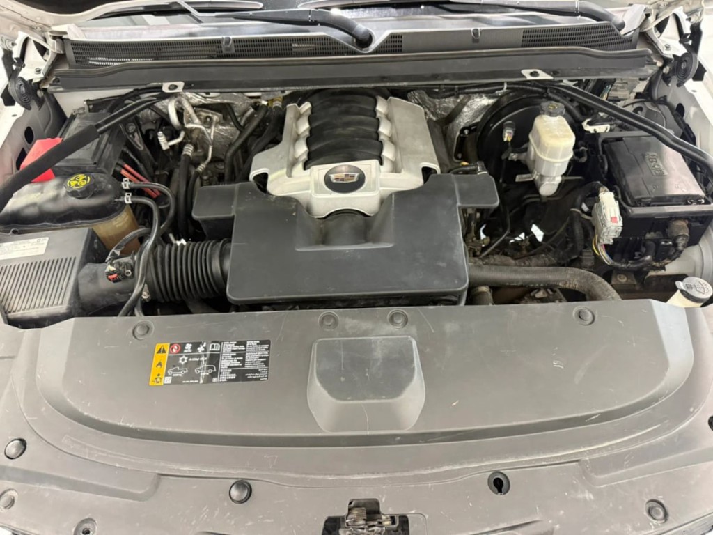 2018 Cadillac Escalade Image 35