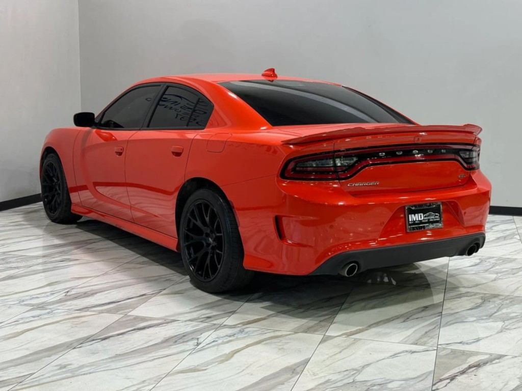 2021 Dodge Charger Image 8
