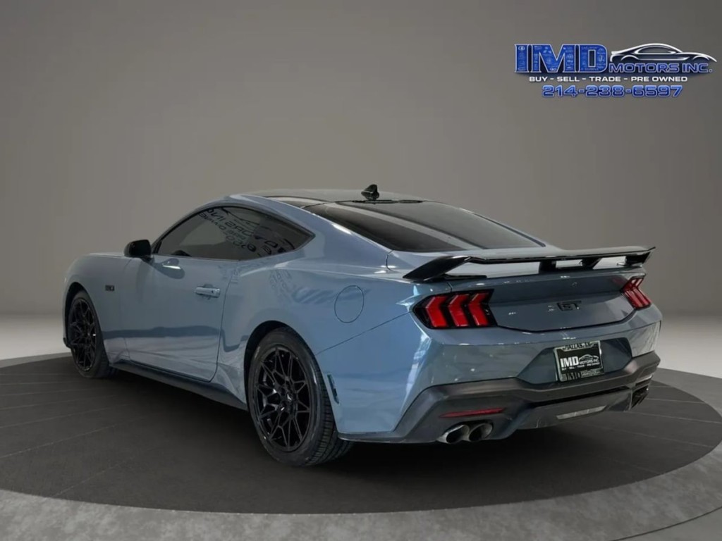 2024 Ford Mustang Image 8