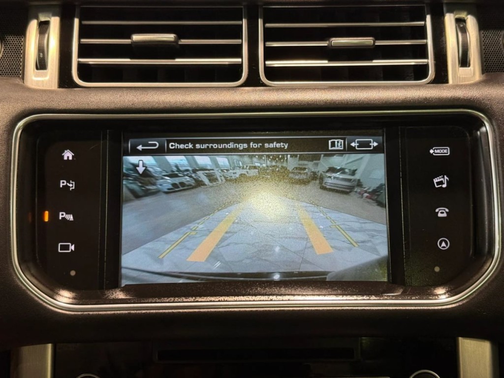 2016 Land Rover Range Rover Image 22