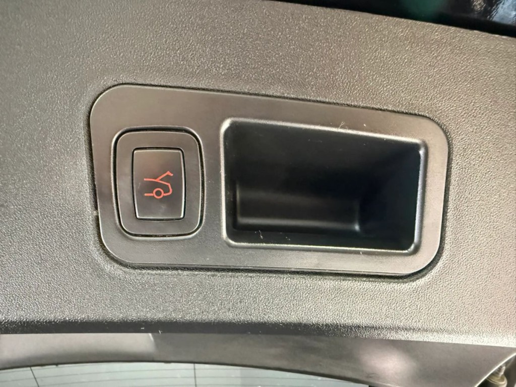 2018 Tesla Model S Image 13