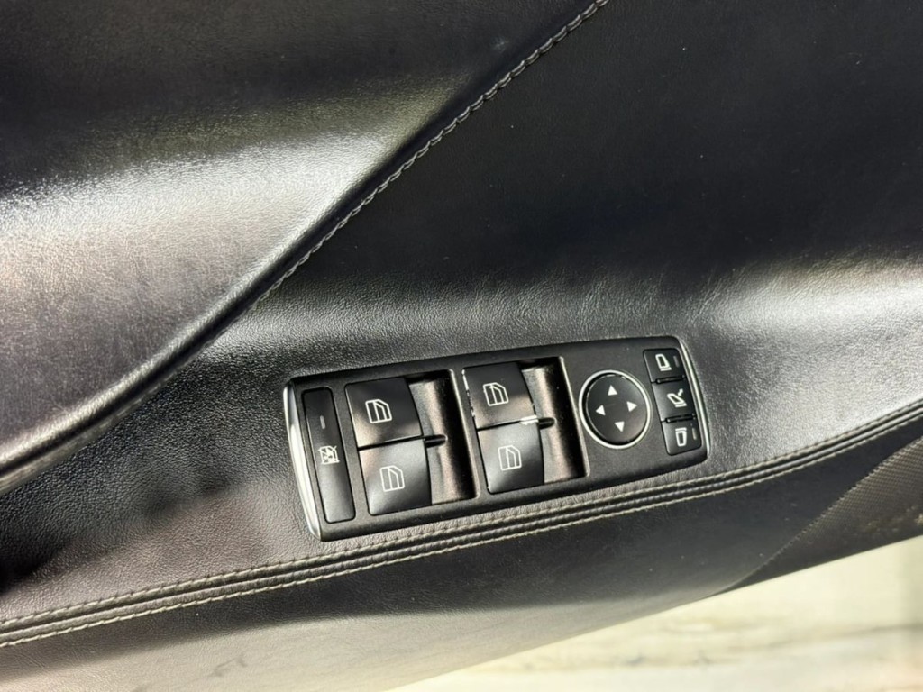 2018 Tesla Model S Image 15