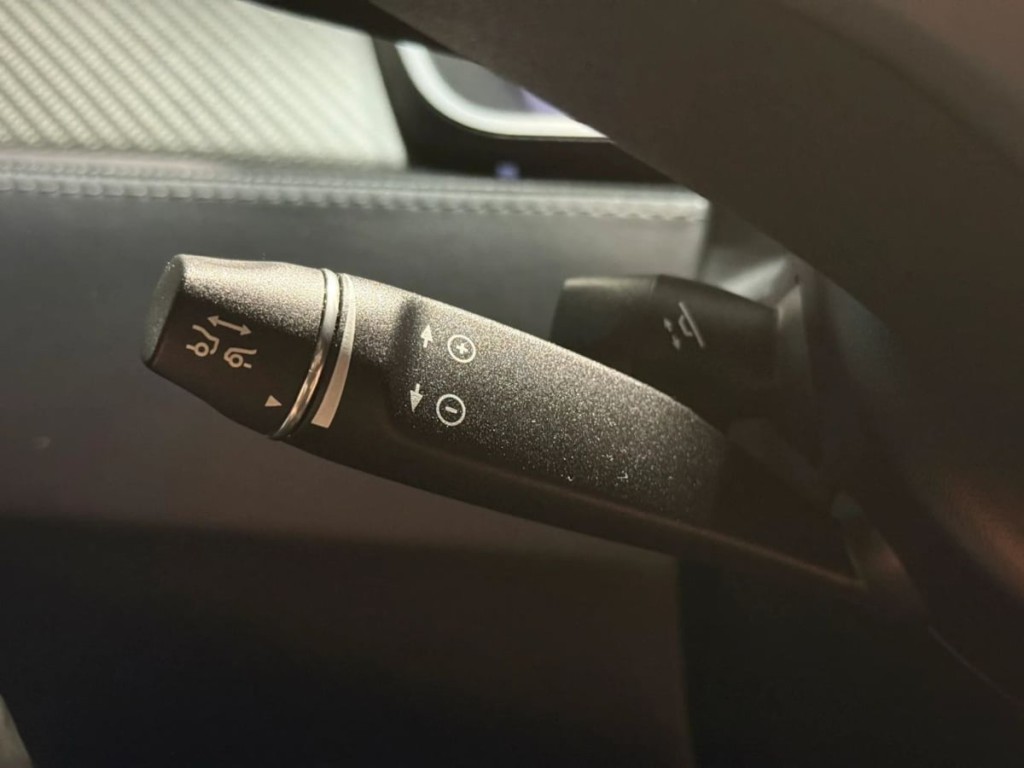 2018 Tesla Model S Image 21