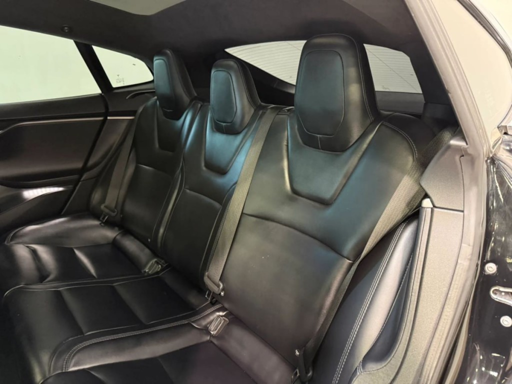 2018 Tesla Model S Image 29