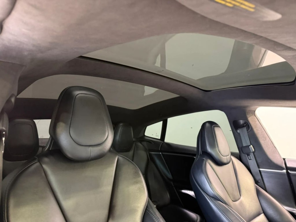 2018 Tesla Model S Image 33