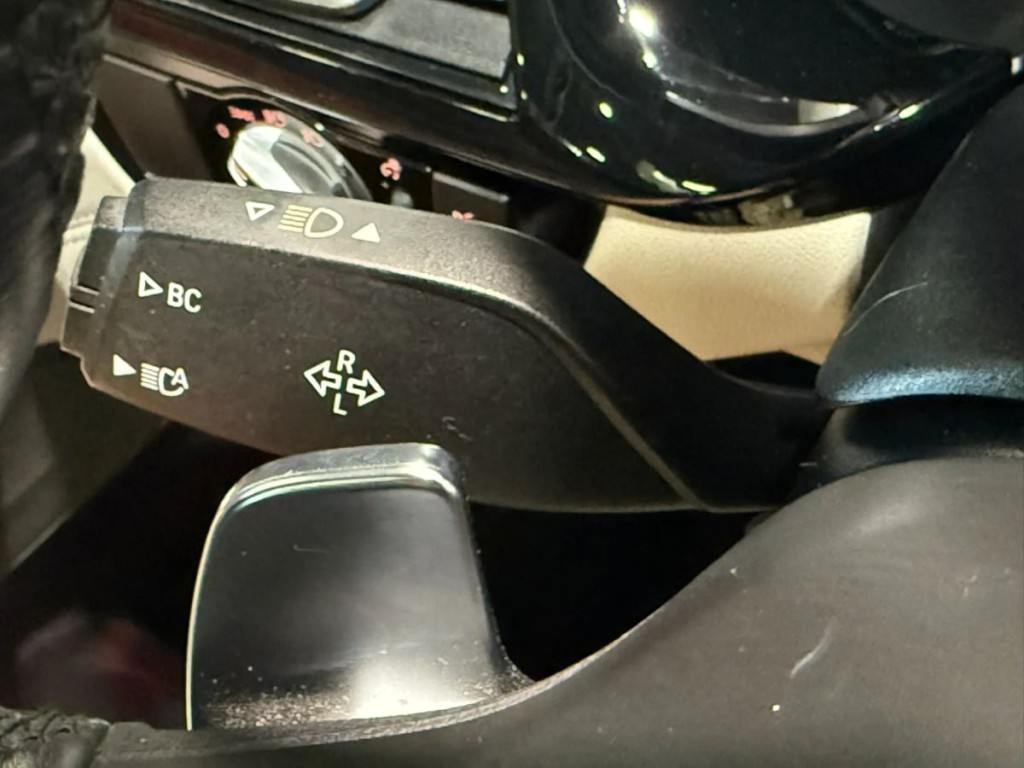 2018 BMW 5 Series Image 21