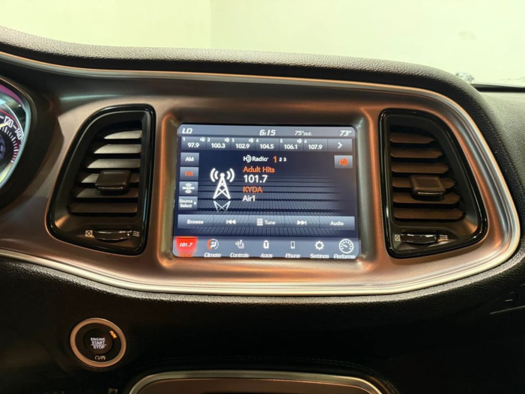 2021 Dodge Challenger Image 23