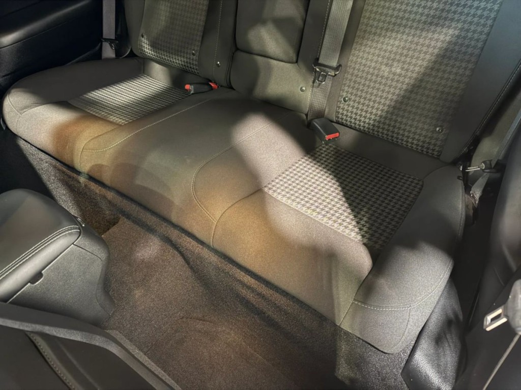 2021 Dodge Challenger Image 30