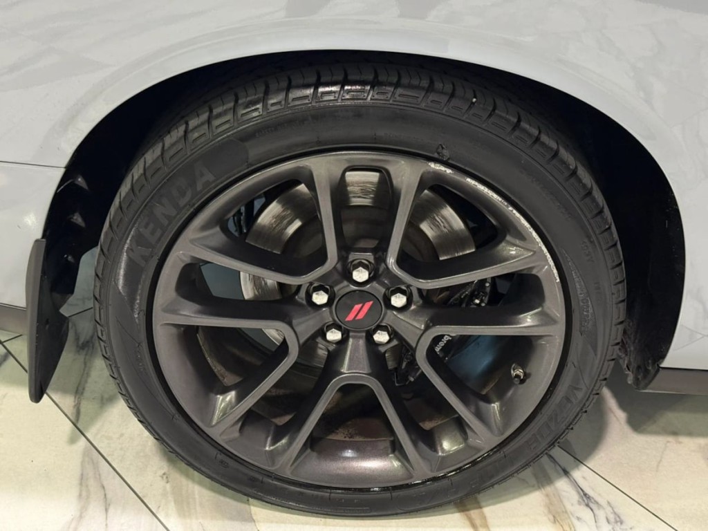 2021 Dodge Challenger Image 38