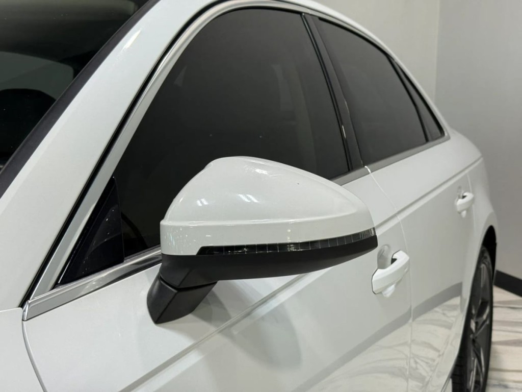 2018 Audi A4 Image 10