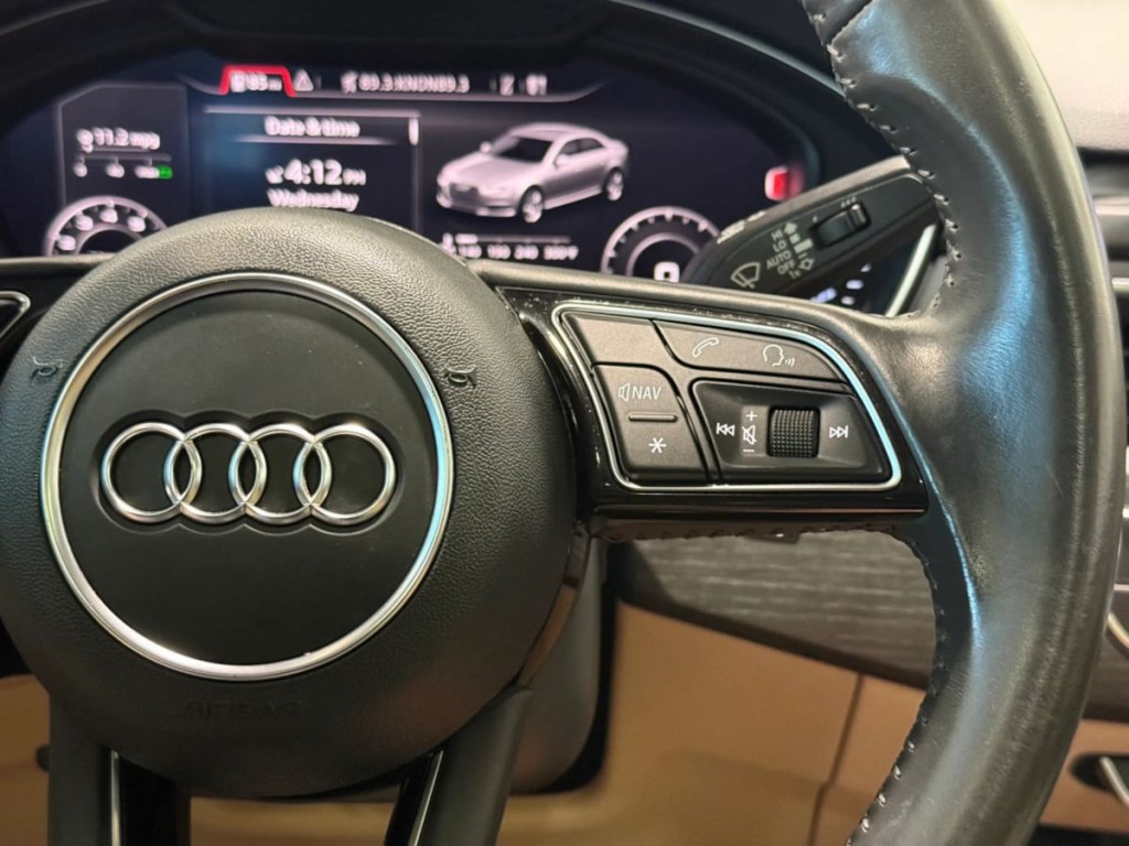 2018 Audi A4 Image 17