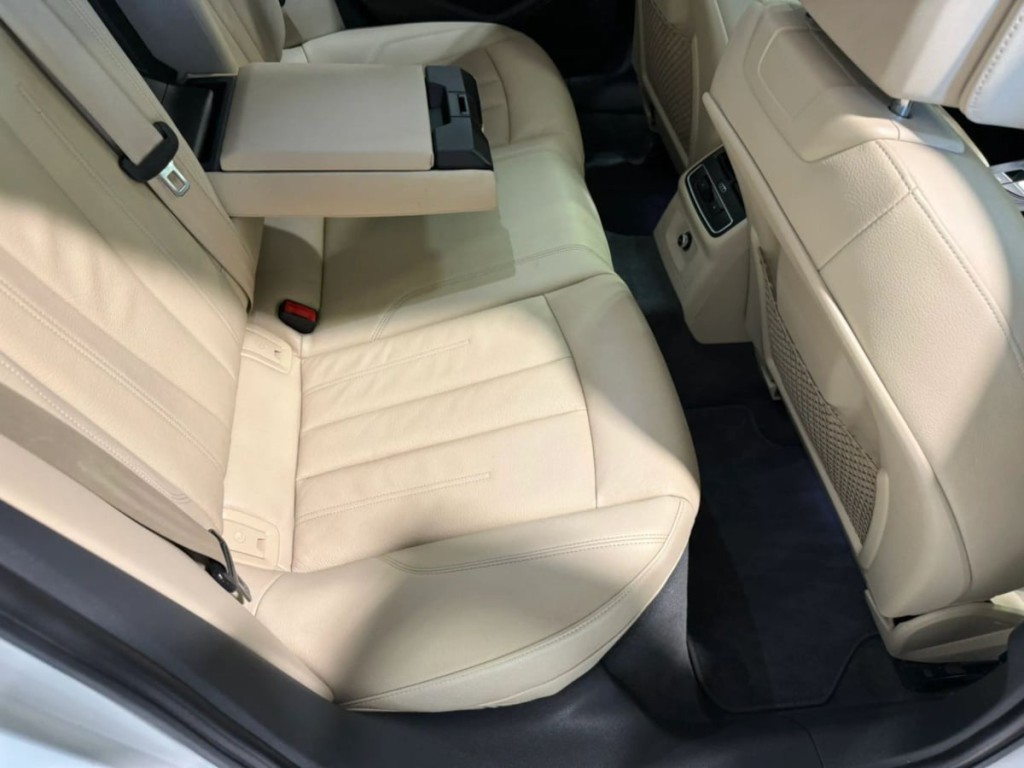 2018 Audi A4 Image 34