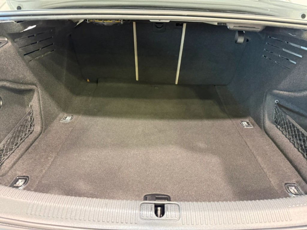2018 Audi A4 Image 36