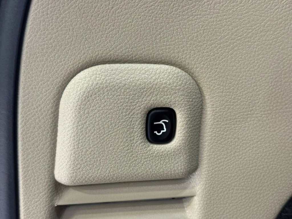 2019 Jeep Grand Cherokee Image 34