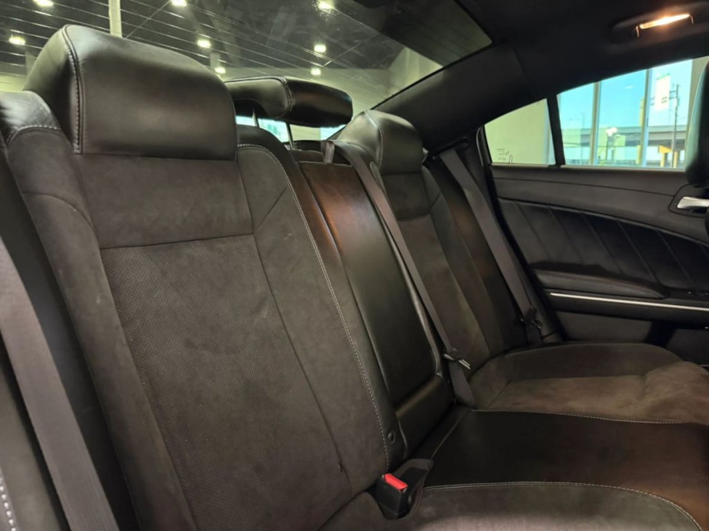 2022 Dodge Charger Image 32