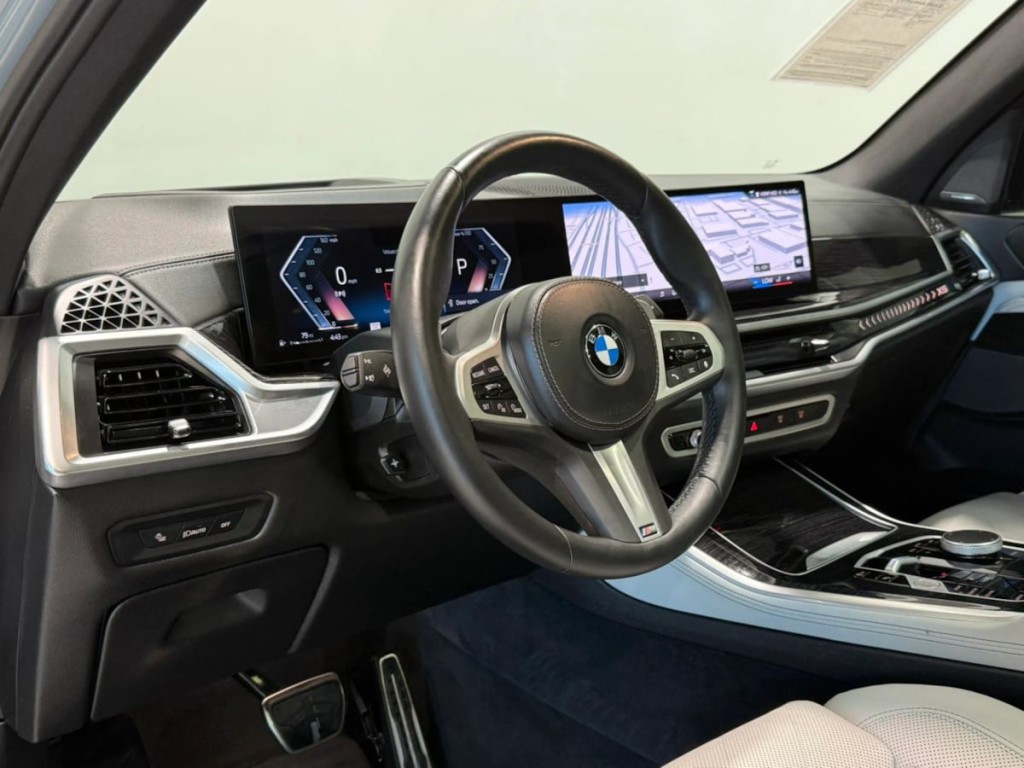 2025 BMW X5 Image 16