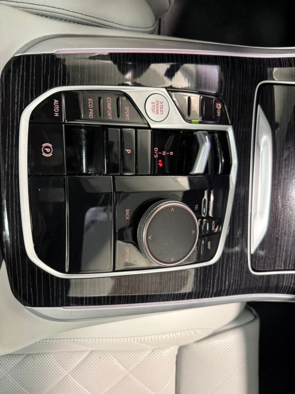 2025 BMW X5 Image 28