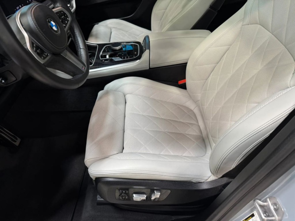 2025 BMW X5 Image 30
