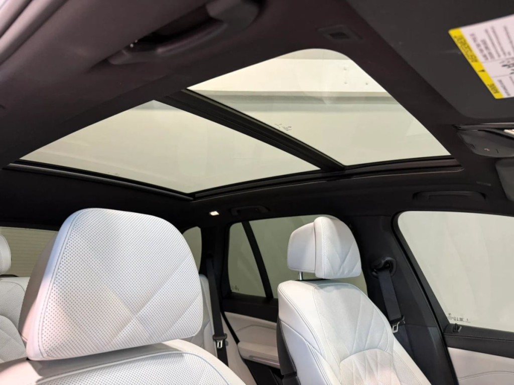 2025 BMW X5 Image 36