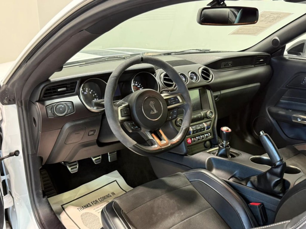2016 Ford Mustang Image 17