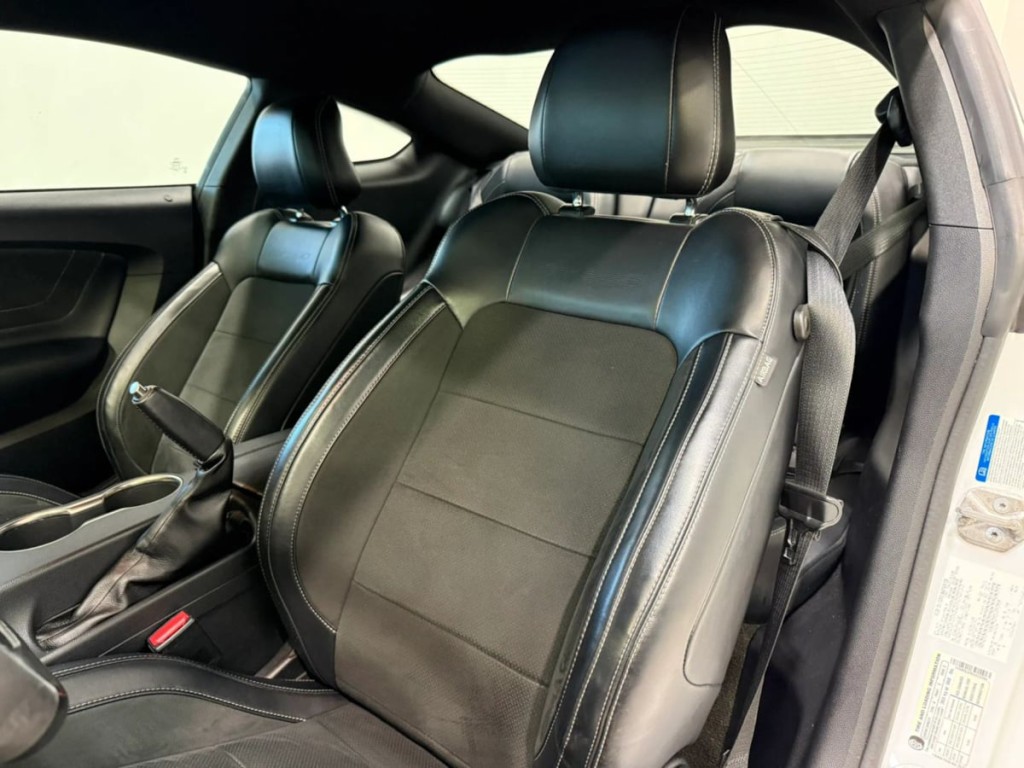 2016 Ford Mustang Image 29