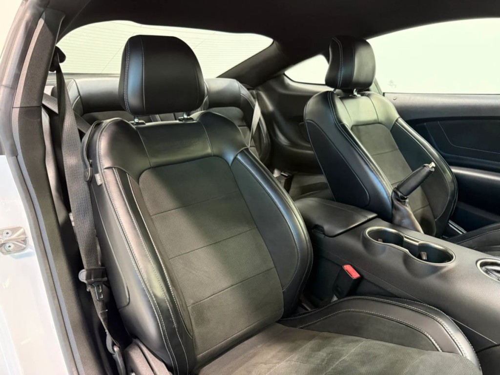 2016 Ford Mustang Image 33
