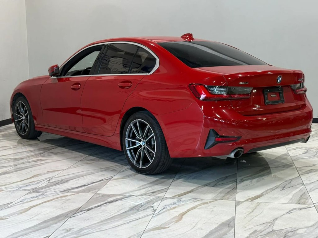 2020 BMW 3 Series Image 9