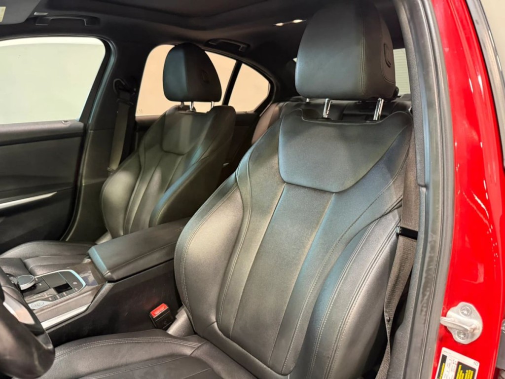 2020 BMW 3 Series Image 27