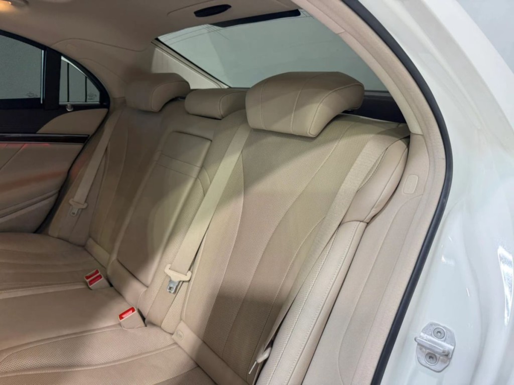 2015 Mercedes-Benz S-Class Image 23