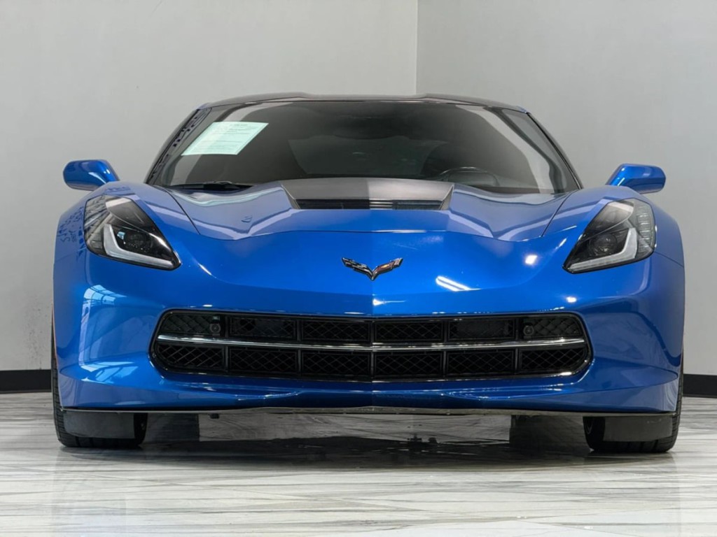 2016 Chevrolet Corvette Image 3