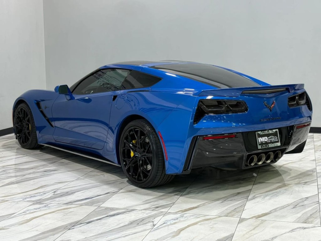 2016 Chevrolet Corvette Image 9