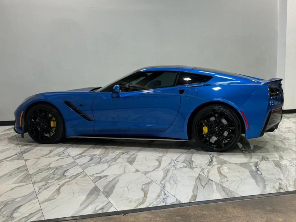 2016 Chevrolet Corvette Image 10