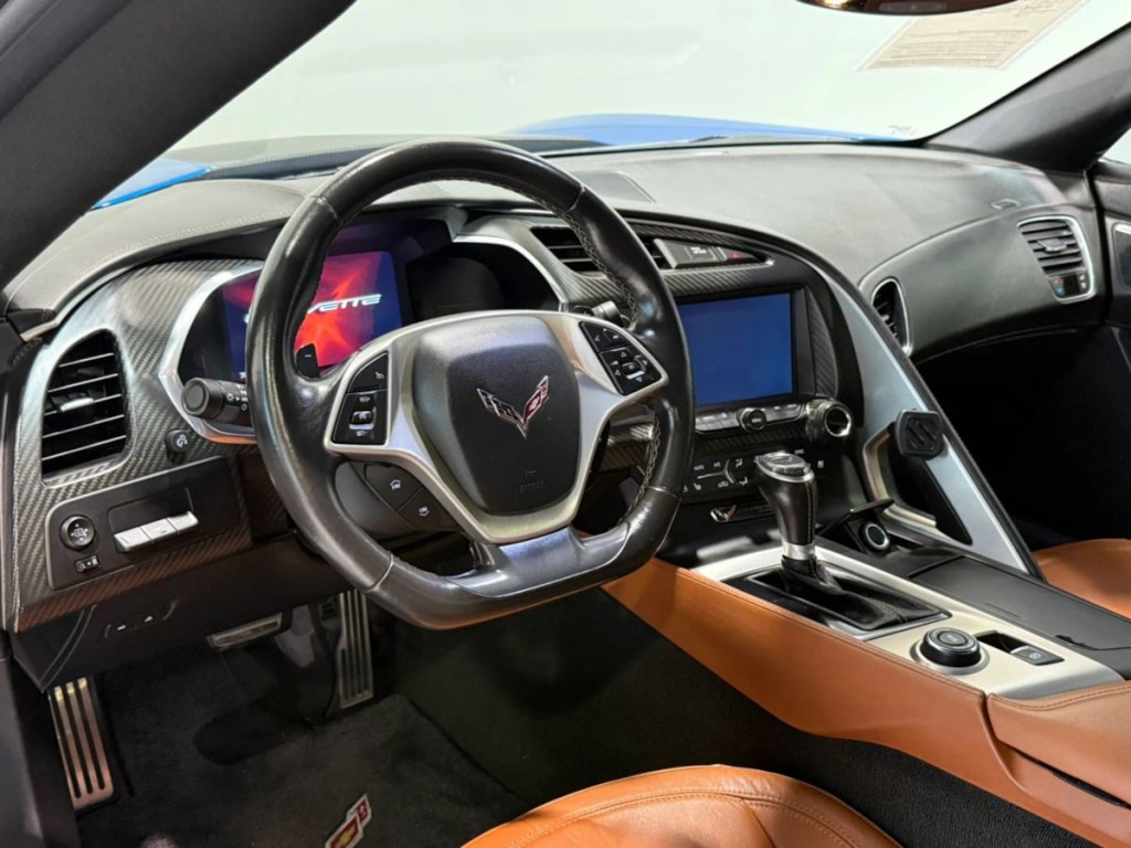2016 Chevrolet Corvette Image 15