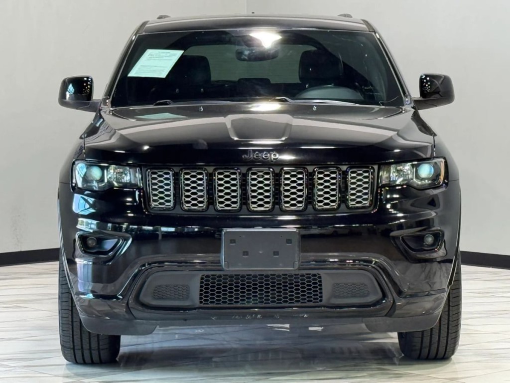 2018 Jeep Grand Cherokee Image 3