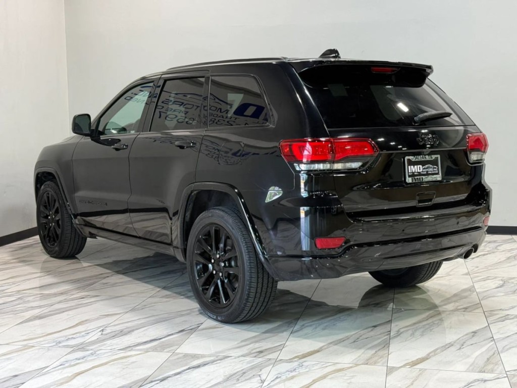 2018 Jeep Grand Cherokee Image 8