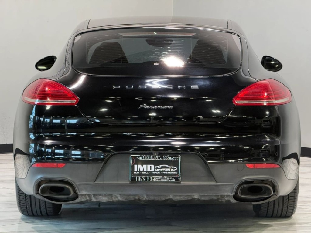 2014 Porsche Panamera Image 7