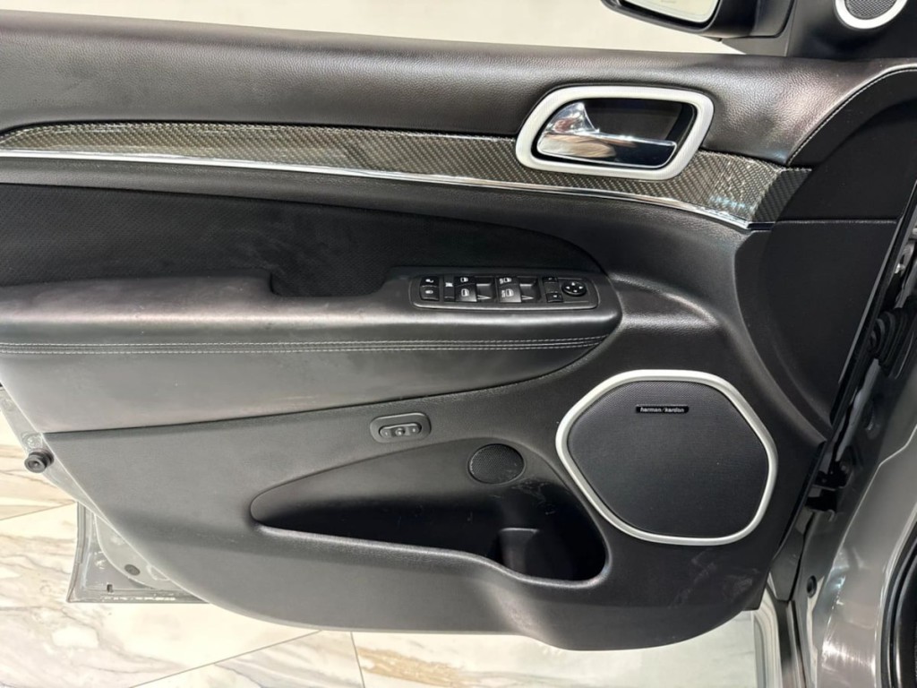 2021 Jeep Grand Cherokee Image 12