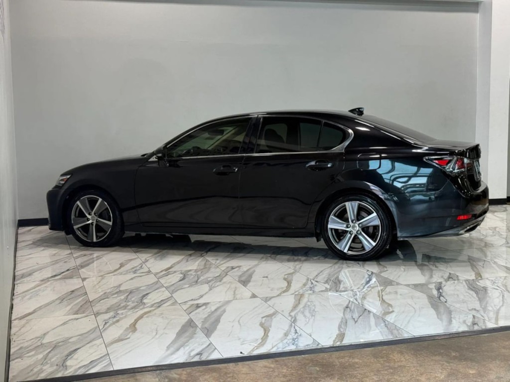 2016 Lexus GS Image 9