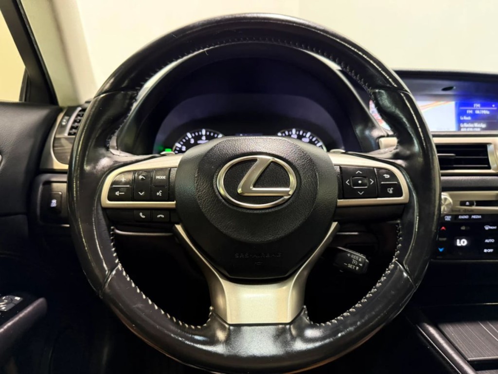 2016 Lexus GS Image 15
