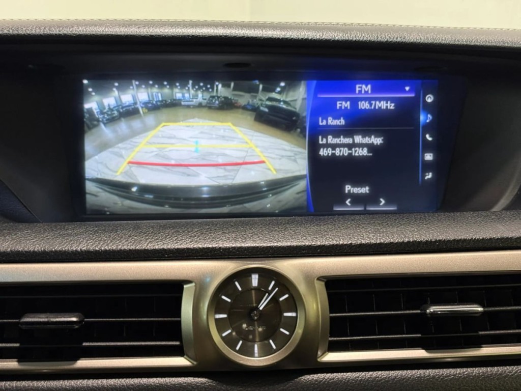 2016 Lexus GS Image 24