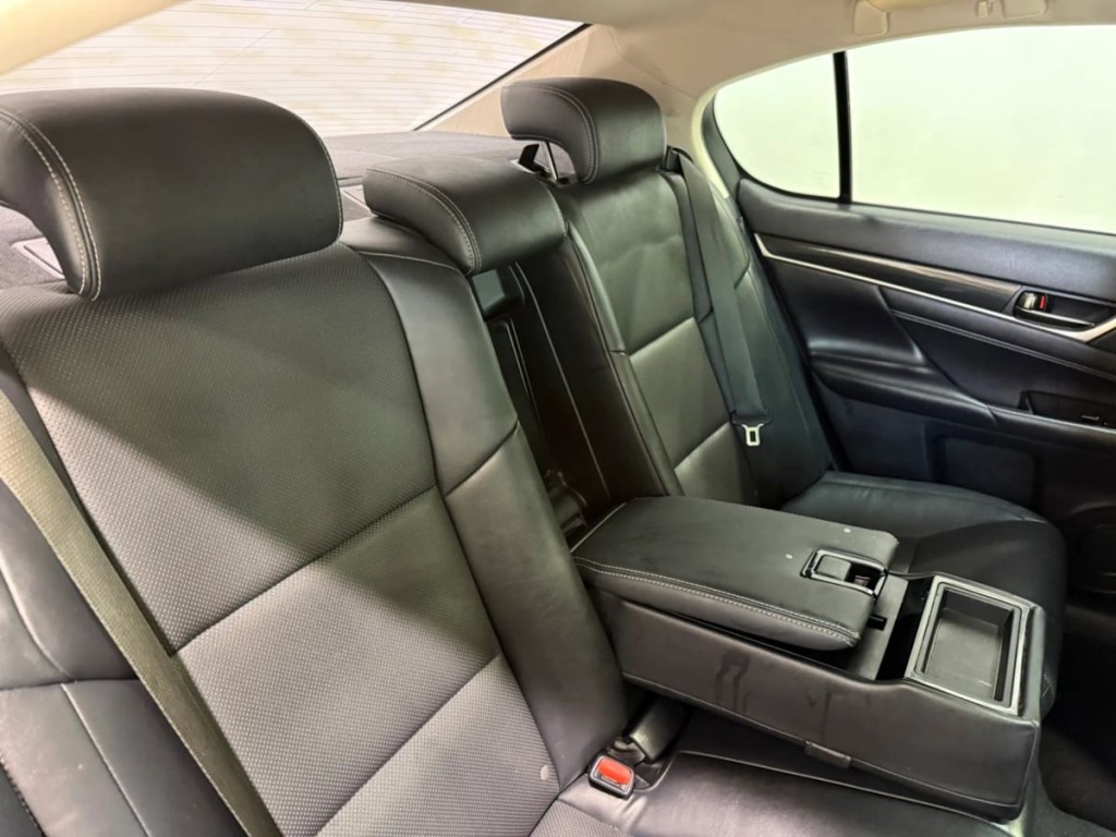 2016 Lexus GS Image 35