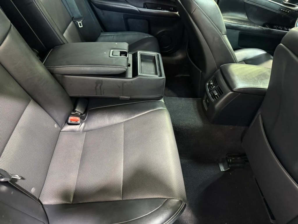 2016 Lexus GS Image 36