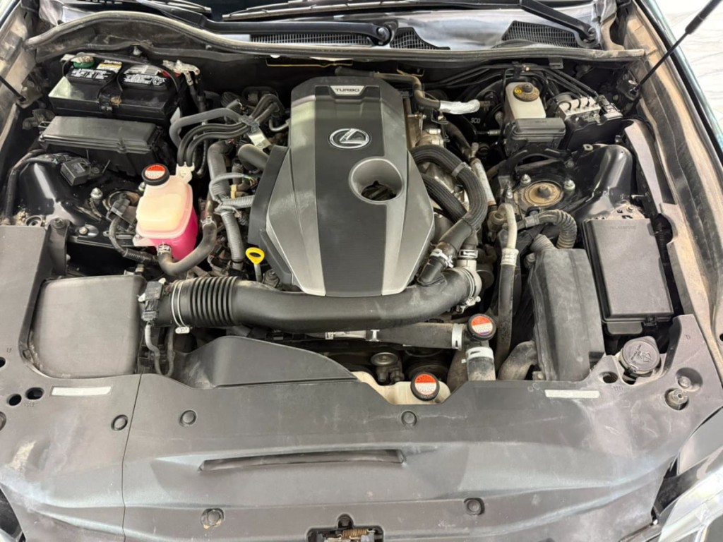 2016 Lexus GS Image 37