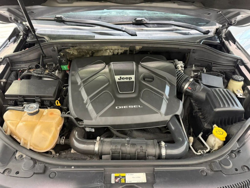 2015 Jeep Grand Cherokee Image 32