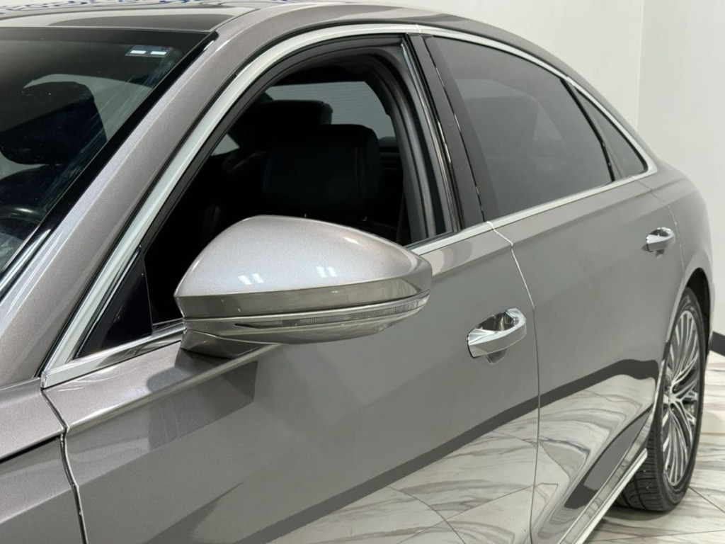 2019 Audi A8 Image 11