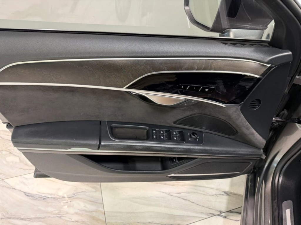 2019 Audi A8 Image 12